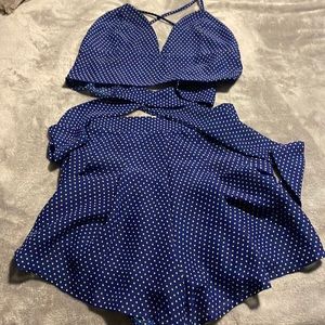 Lucy in the Sky. 2 piece set! Brand New! Blue & yellow polka dots.